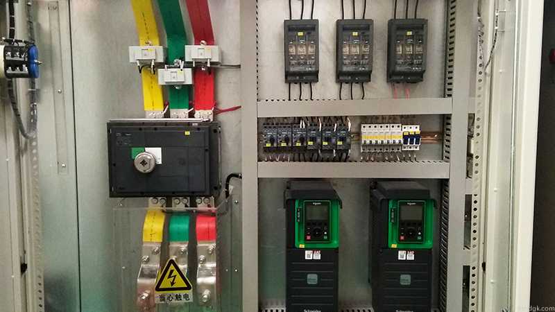 变频控制柜在反应釜自动化控制系统的五大作用提高安全性