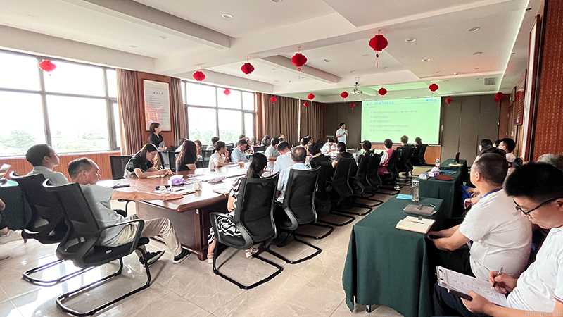 华东集团召开2023年第二季度工作总结会议